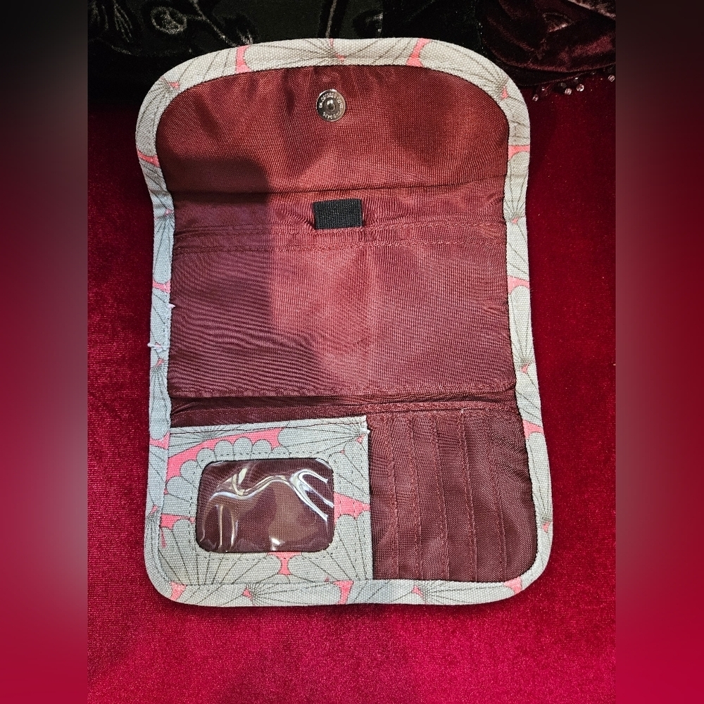 Sold Sold SoldKavu wallet nwot - Picture 2 of 3